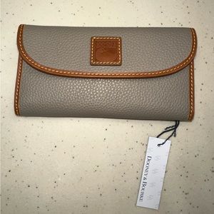 Dooney and Bourke Continental Clutch wallet